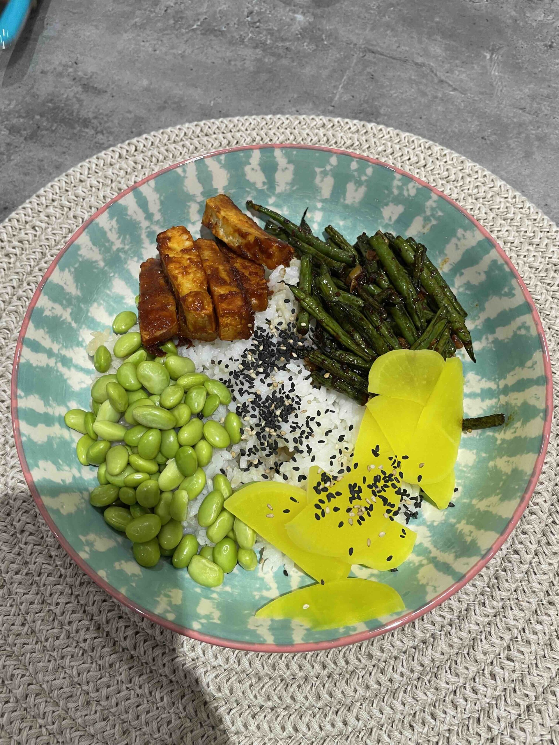 gochujang tofu fries with sushi rice, edamame, daikon and green beans